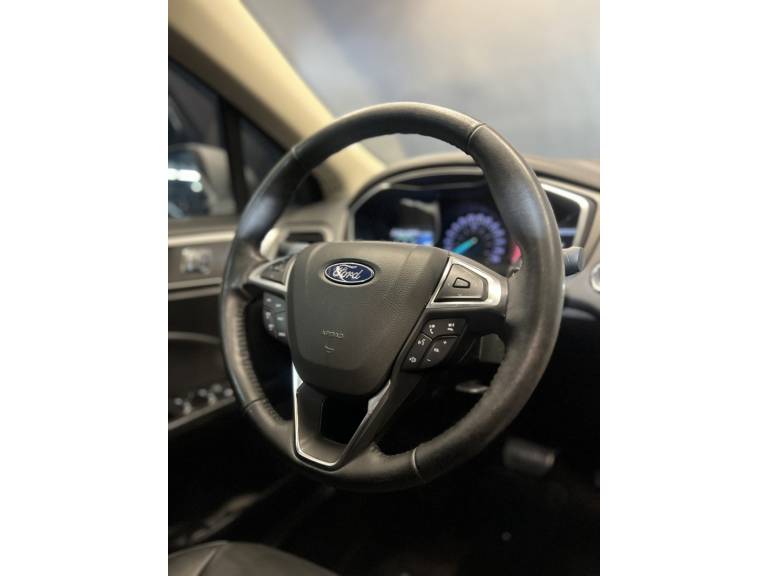 FORD - FUSION - 2018/2018 - Prata - R$ 99.000,00