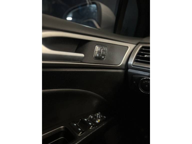 FORD - FUSION - 2018/2018 - Prata - R$ 99.000,00