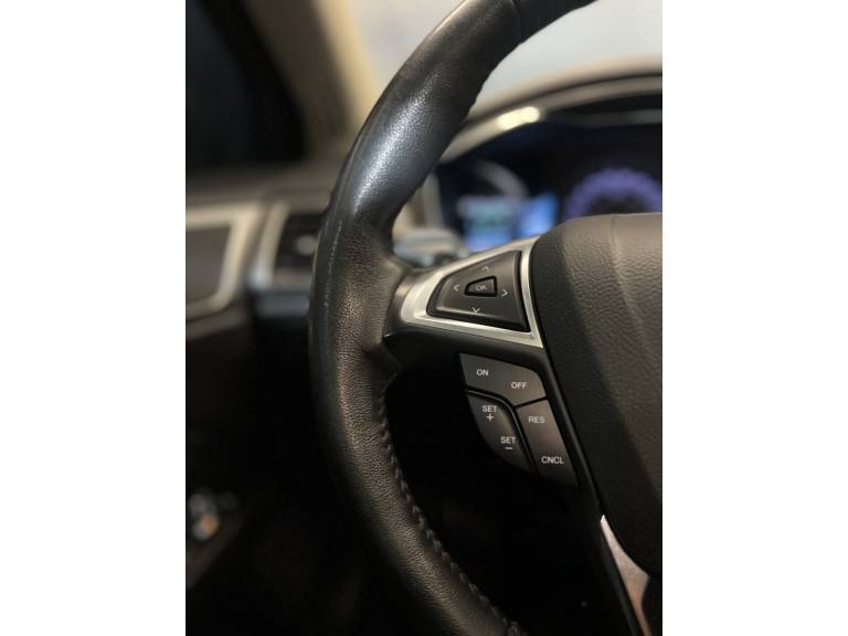 FORD - FUSION - 2018/2018 - Prata - R$ 99.000,00