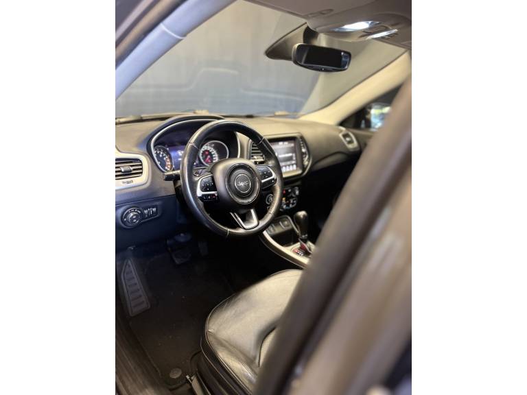JEEP - COMPASS - 2018/2019 - Cinza - R$ 96.900,00