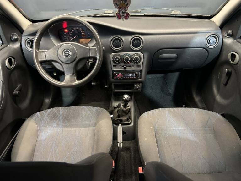 CHEVROLET - CELTA - 2004/2004 - Branca - R$ 16.900,00