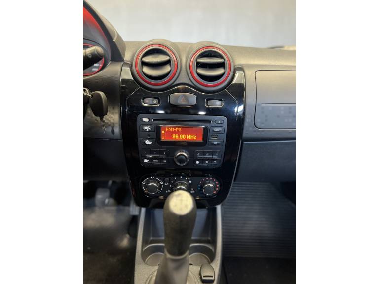 RENAULT - SANDERO - 2013/2014 - Branca - R$ 45.900,00