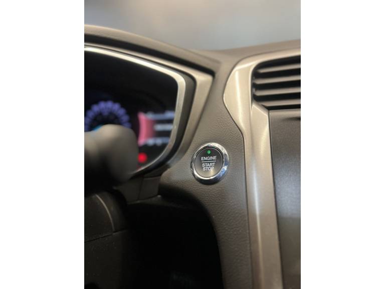 FORD - FUSION - 2018/2018 - Prata - R$ 99.000,00