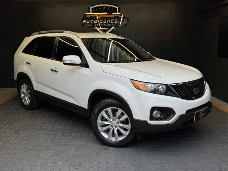 KIA MOTORS - SORENTO - 2011/2012 - Branca - R$ 69.900,00