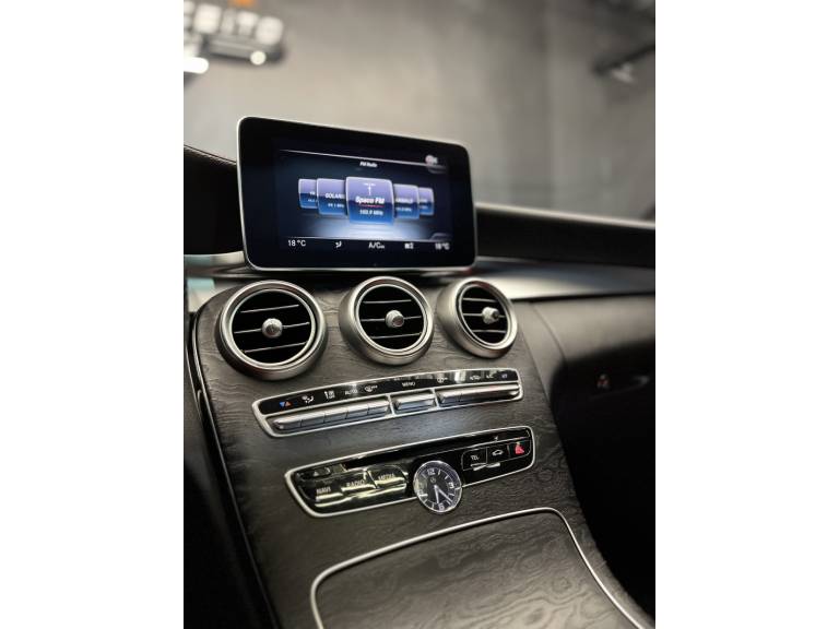 MERCEDES-BENZ - C 250 - 2016/2016 - Preta - R$ 159.900,00