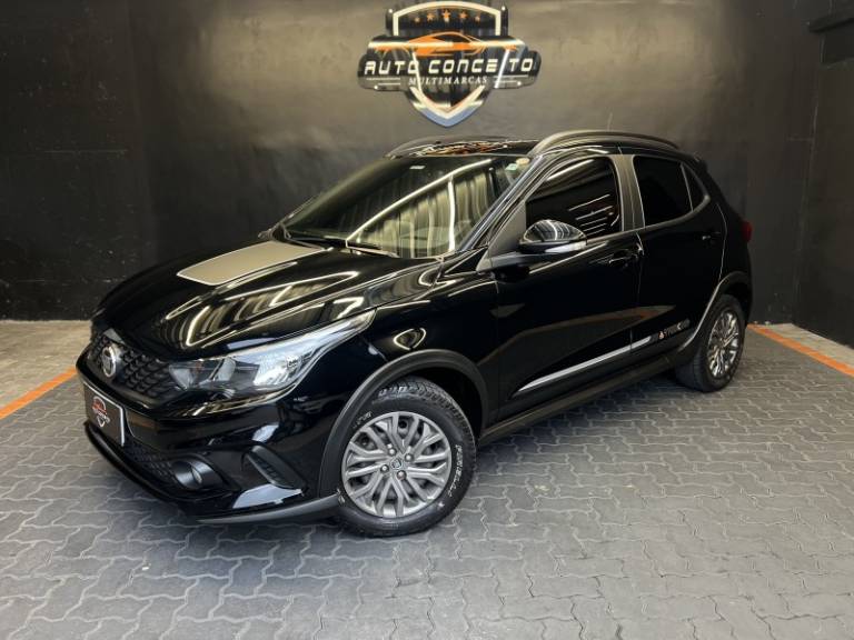 FIAT - ARGO - 2019/2020 - Preta - R$ 75.900,00