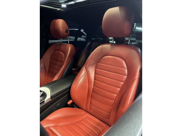 MERCEDES-BENZ - C 250 - 2016/2016 - Preta - R$ 159.900,00