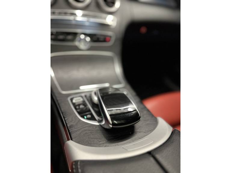 MERCEDES-BENZ - C 250 - 2016/2016 - Preta - R$ 159.900,00