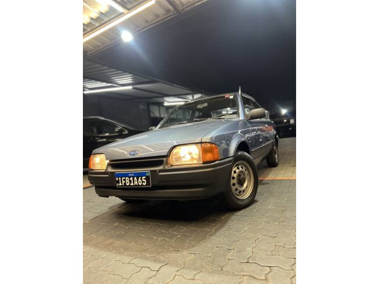 FORD - ESCORT - 1988/1988 - Azul - R$ 19.000,00