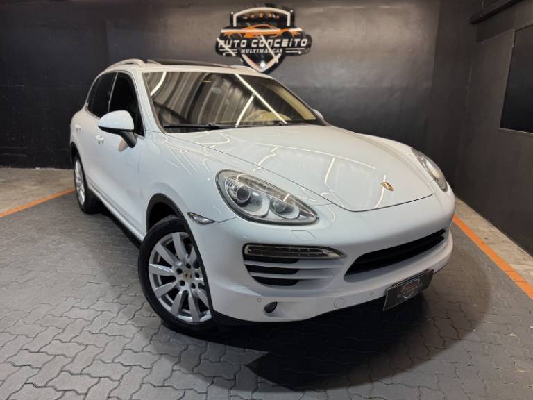 PORSCHE - CAYENNE - 2013/2013 - Branca - R$ 169.000,00